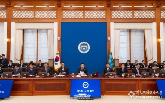 이재명 대통령 "물가안정 시급…민생 부담 줄일 정책 적극 발굴·집행"