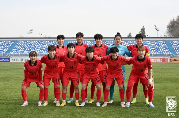 대만과의 아시안컵 조별리그 2차전에 선발로 나선 여자 U-20 대표팀의 모습.