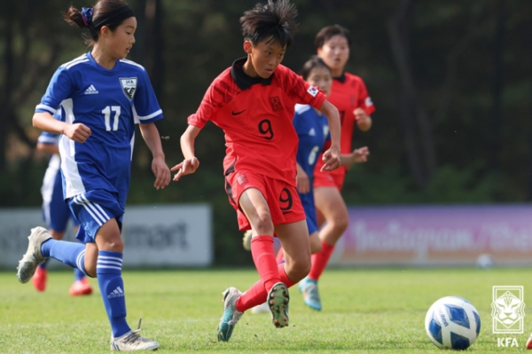 지난해 한일교류전에 참가했던 여자 U-13 대표팀(현 U-14 대표팀) 강지윤의 모습.