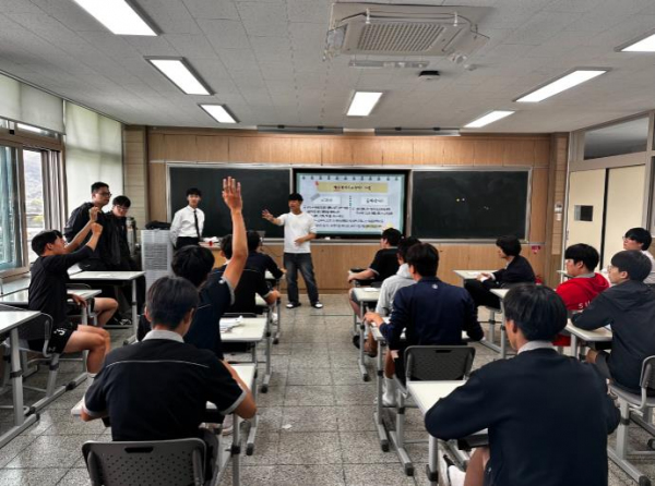 영덕고등학교 교육과정박람회 실시