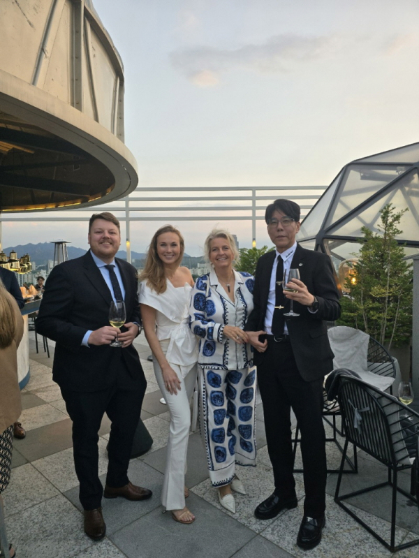 (사진제공 KOFA) 오른쪽부터 , KOFA 대표 김종철, FCN CEO Merlin Melles , FCN CEO Elise Brand ,DBCK 안드레아스 대표