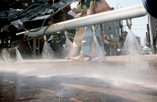 대구 중구, 폭염 대응 살수차 운영 나서