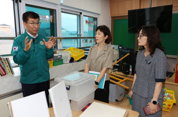 윤건영 교육감, 중부권 집중 호우에 따른 학교 현장 방문