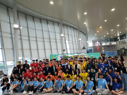 11일 광주송정역에서 독서열차 출발 전 기념사진