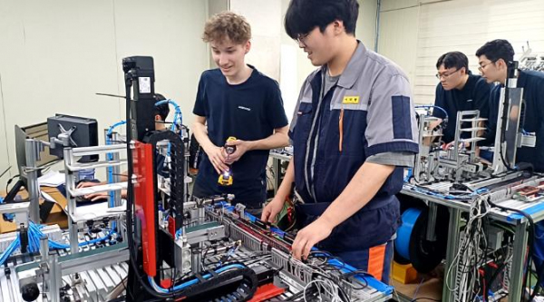 경남교육청-독일 도니어(Dornier) 사, 기술 인재 교류 맞손