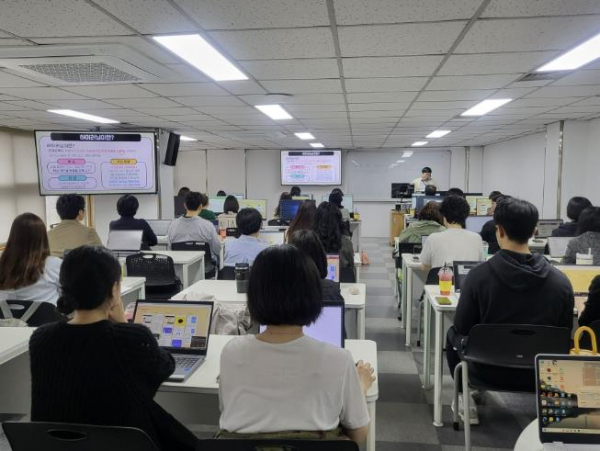 의정부교육지원청, 현장 밀착형 연수로 1,322명 교사의 하이러닝 활용 수업 도전(Challenge) 지원