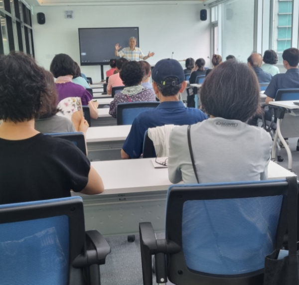 전주시립 서신도서관, 고전인문교양 강좌 운영