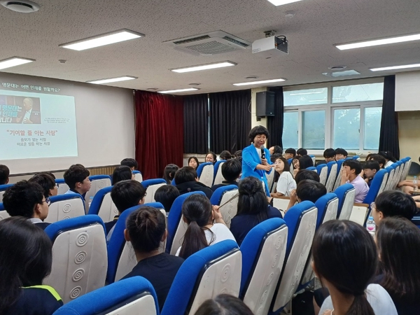 인천동부교육지원청, 동부영재교육원 '꿈꾸는 대로(大路)' 진로 특강 실시