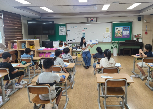 학부모 독서동아리 ‘책 읽어주는 선생님(왓샘)’