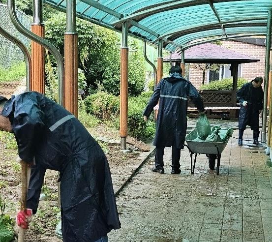 신속현장지원팀 시설복구 지원 사진