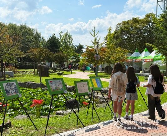 '집나온 힙(hip)한 도서관' , 제17회 거창평생학습축제서 큰 호응